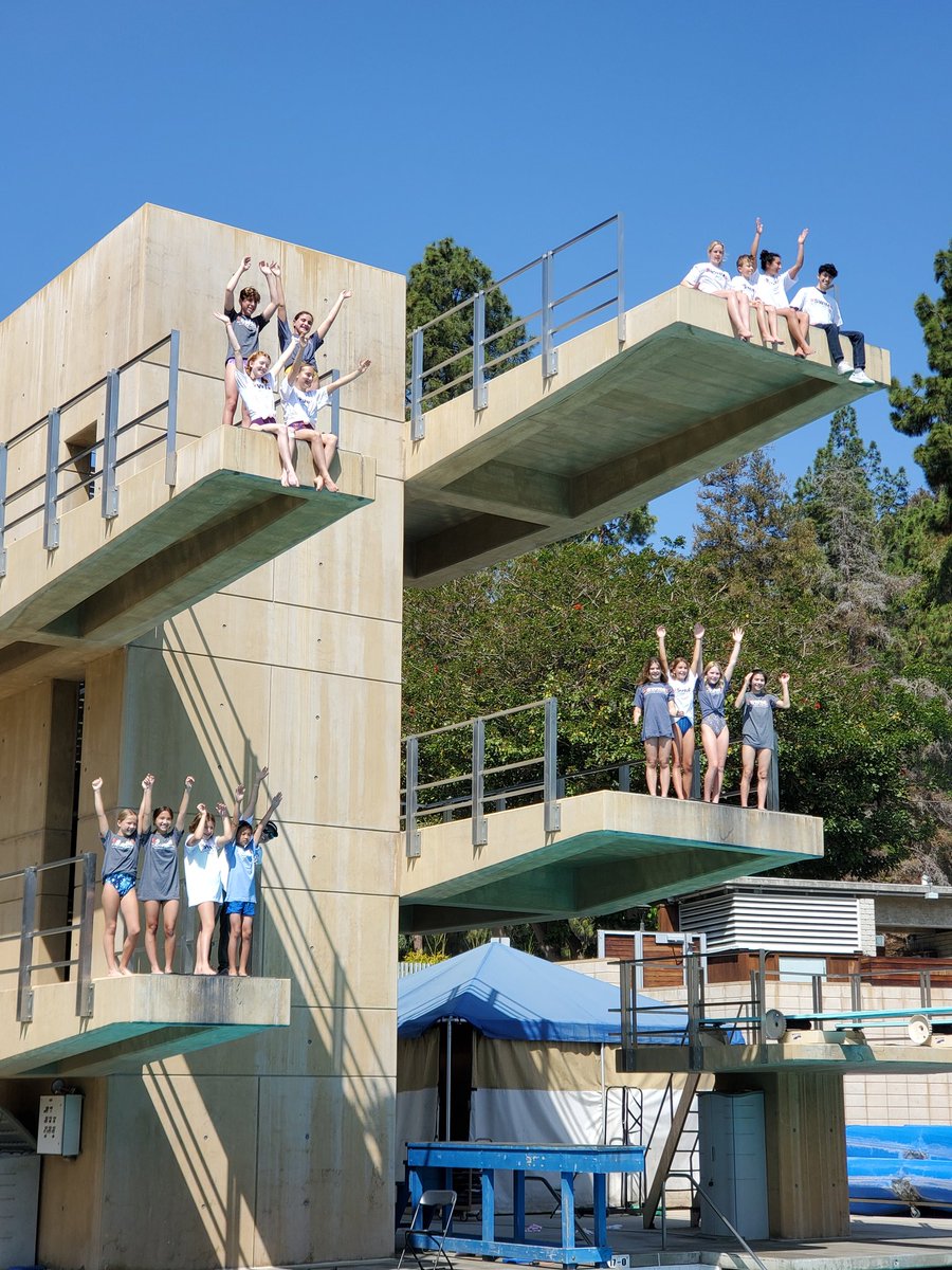 MelissaNeligan's tweet photo. #UCLA kids go to all heights for cancer research! #UCLAJCCC #swimacrossamerica #UCLAHealth https://t.co/5eOAkGmkG1