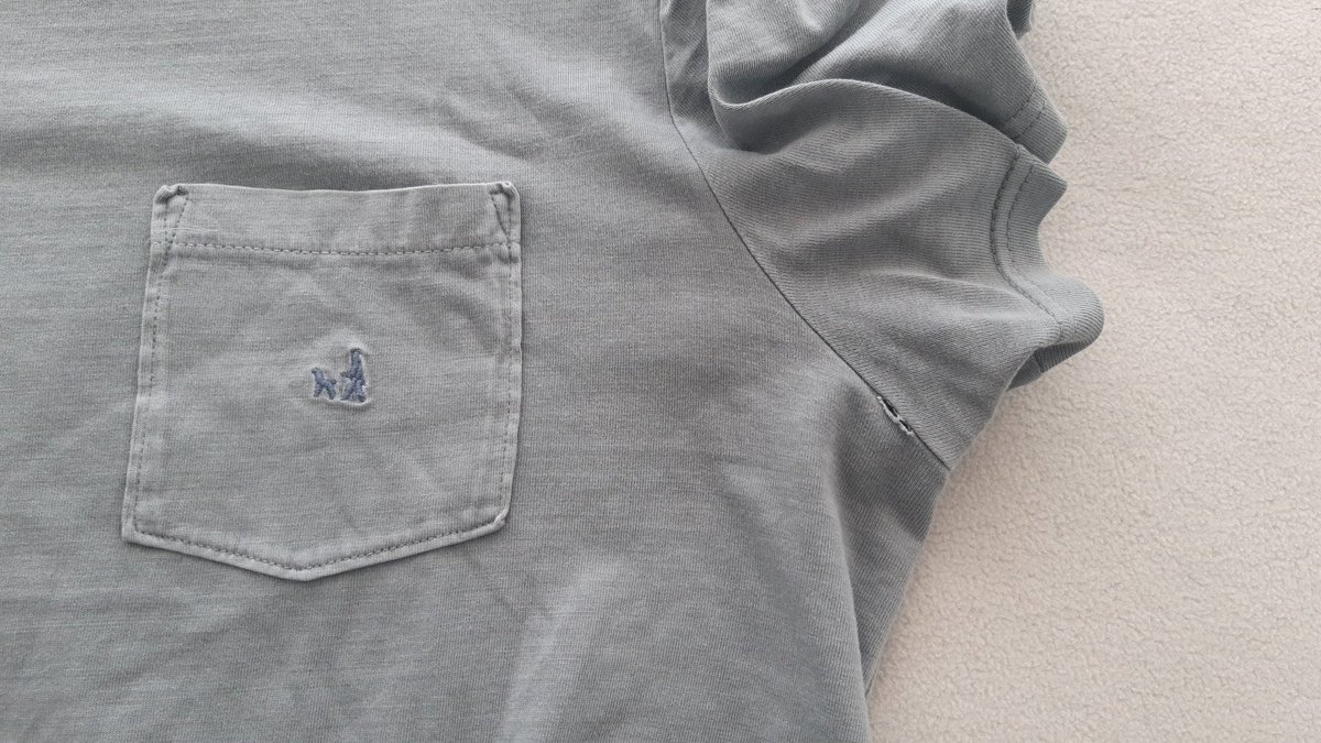 PabloZamoranoM's tweet photo. @savillerowgroup cómo han bajado la calidad en sus poleras. Estas las compre en Enero y ya tienen 2 hoyos. Y más encima más cara que antes! Nunca más! https://t.co/JRK4Pd5Lsh