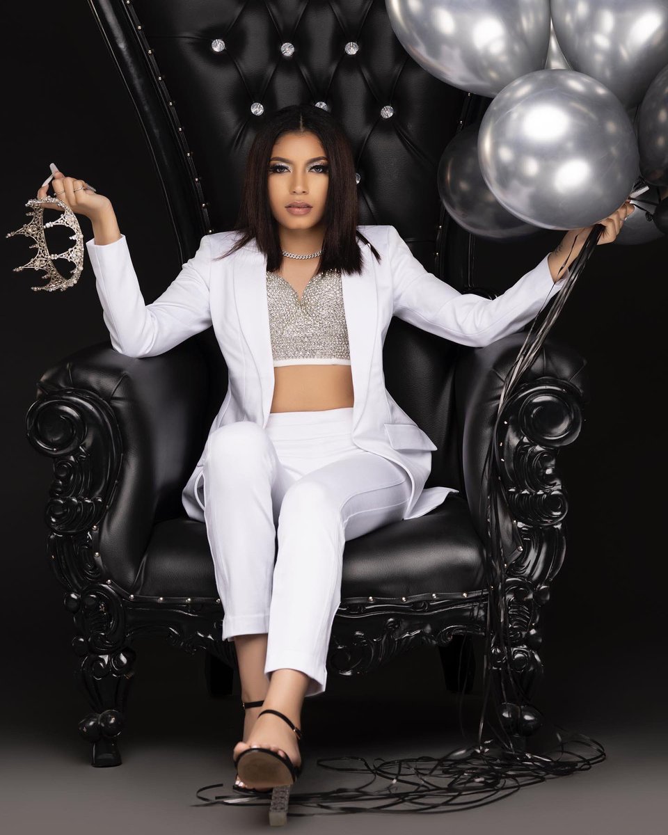 justycemccoy's tweet photo. Now look at me shining, I thank god that it’s my time👑
~May 7, 2001~ https://t.co/sG8ckXRmHV