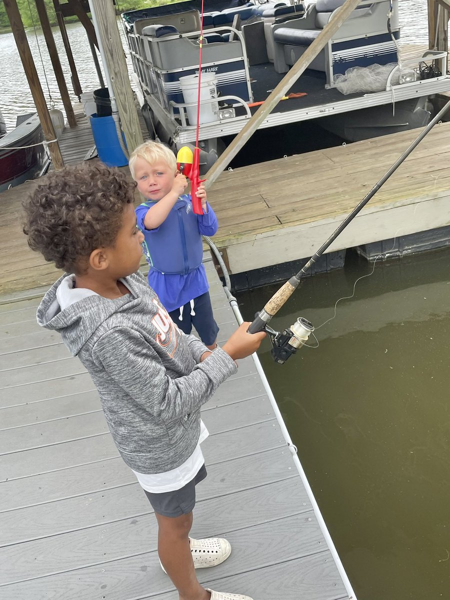 CoachAB34's tweet photo. Fish fear him. Other men want to be him. 🐟🐠🎣 #BeingButler #WeFish #KayakFishing #BlessedBeyondMeasure https://t.co/HI1xDbGWfy