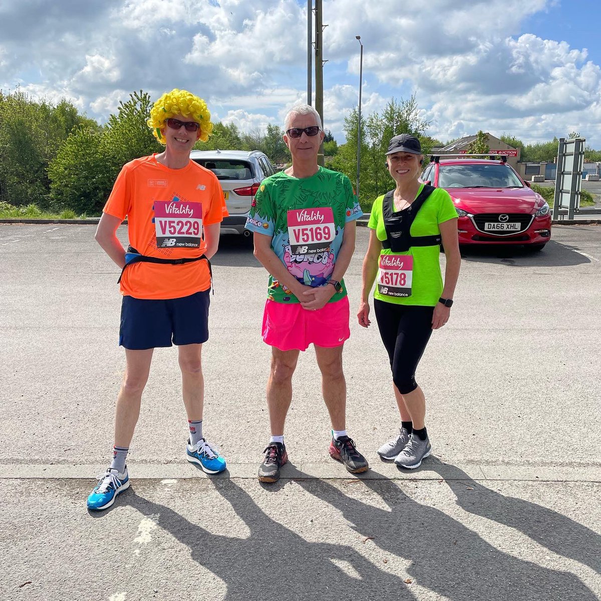 bigbaddoctor's tweet photo. Well that’s a wrap

BRIGHT &amp; BEAUTIFUL run with @LattRJ and Jan

Very🥵&amp; tough course 

Top people to run with-Kudos to twitter likes from @elliscross96 and @EilishMccolgan ✊

Donations made to the @cftrust from us all today @London10K ✅ 

Much ❤️ and ✌️ 
#PalliativeCare 🙌 https://t.co/PxoBeozLh1