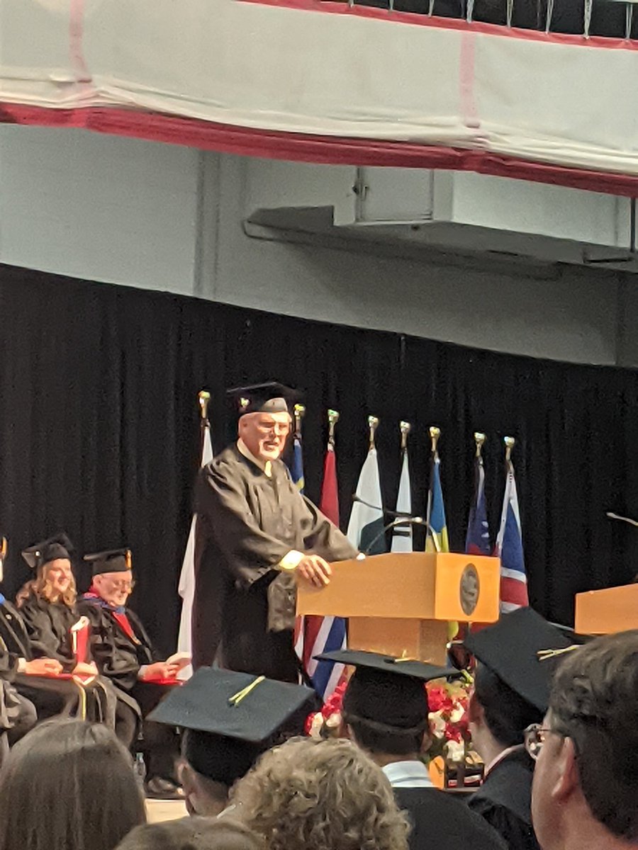 HSaemrow's tweet photo. Thanks Captain Phillips for the commencement speech at UWRF. American Hero and FUNNY!! #uwrfgrad https://t.co/yBZOhlJhVQ