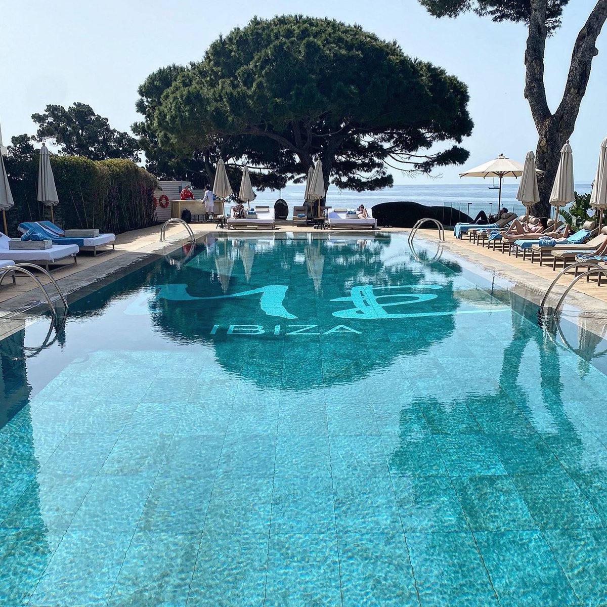 As office spaces go this one works for me, very excited to be a playing music at the stunning <a href="/MEIbizaHotel/">ME Ibiza</a> this season. You can catch me poolside Saturdays from 1pm and rooftop Sundays from 8pm #ibizadj #ibiza22 #ibizachillout #downtempomusic #organichouse #afrohouse
