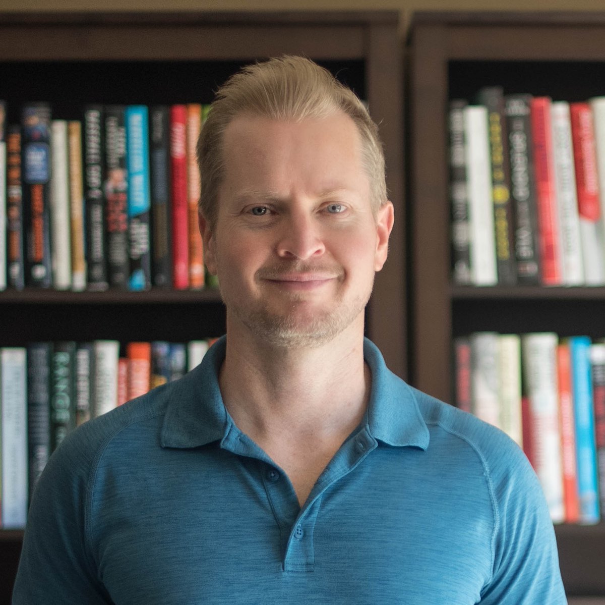 withtreyelling's tweet photo. Wondering if #BooksOnPod is the podcast for you?
Maybe you’re interested in reading a book but what to learn more about it first. Perhaps you just don’t have the time to read the full thing. Or you could just enjoy hearing about interesting subjects. https://t.co/GfFsKcyX3M