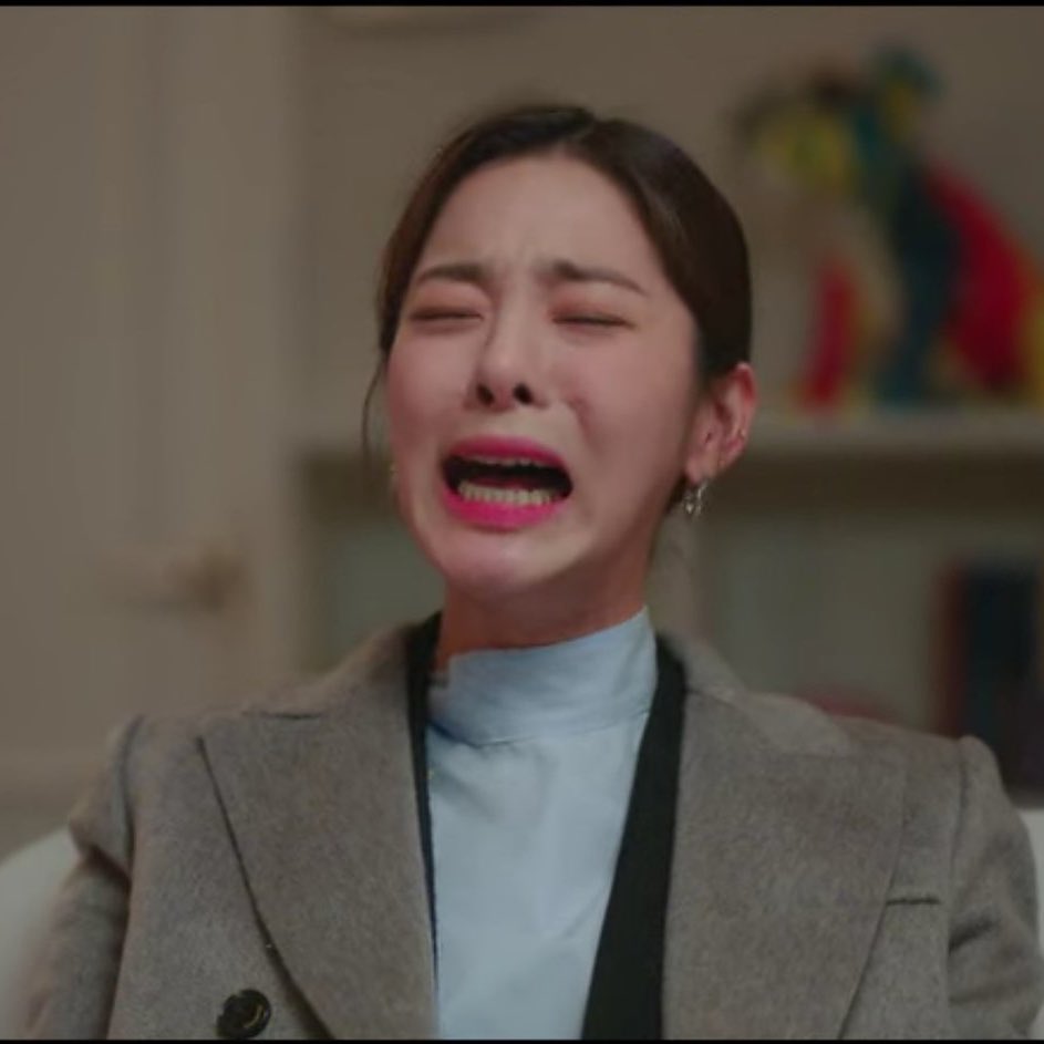 'seonho__kim just posted a photo.' 'kim seonho wrote a letter in fancafe' me: