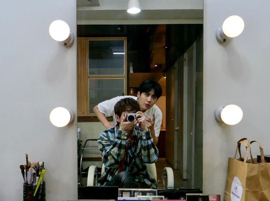 seonhogalaxy's tweet photo. it may seem little but it means a lot 🤍 

SANGYI-SEONHO AND DINSEON, IM CRYING 😭 https://t.co/qBDQMHzxjH