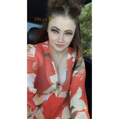 Emilly 💫 tweet media