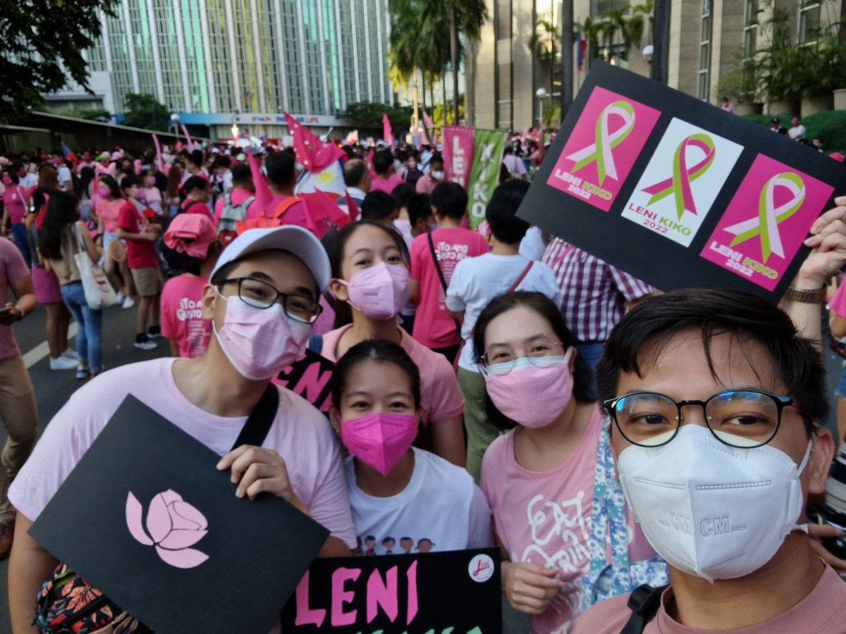 AtomicNumber54's tweet photo. The last man standing is a woman! #MakatiIsPink https://t.co/lImVEhZpUZ