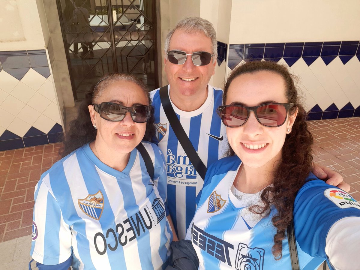 NuriaaTorres's tweet photo. ¡Ya vamos a animar a nuestro equipo! @MalagaCF 
@Josemaa63 @Encarni651 https://t.co/xCunibqApD