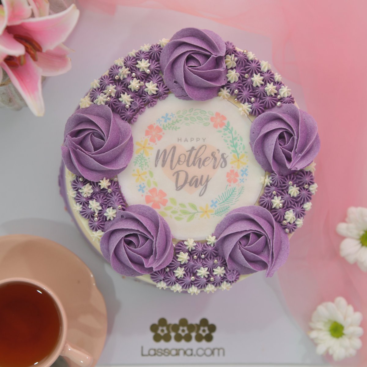 LassanaCom's tweet photo. Scrumptious ribbon cake with edible printing available at Lassana Flora showrooms. 

DM us now ❤️

#lassana.com #lassanaflora #lassanaflorafarms #giftingideas #mothersday2022 #lassanapatisserie #lassanatreats #latreats #lassanachocolates #bakedwithlove https://t.co/dRIebpmNsq