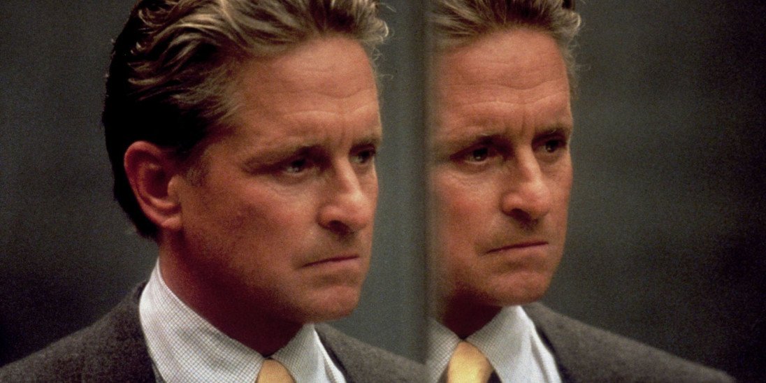 levmauc's tweet photo. Para los que echamos de menos MINDHUNTER y a David Fincher, Netflix incluirá el 16 de Mayo a su catálogo THE GAME. Sensacional thriller psicológico con Michael Douglas y Sean Penn participando en un macabro juego que pondrá en peligro su vida y la realidad que creen vivir. https://t.co/i5IXVcq3MC