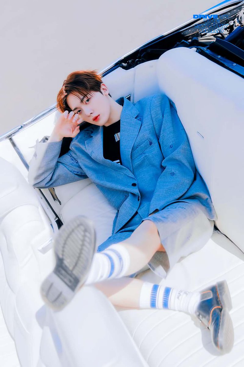 321MARCH's tweet image. Drive 🛻 #윤산하 #아스트로