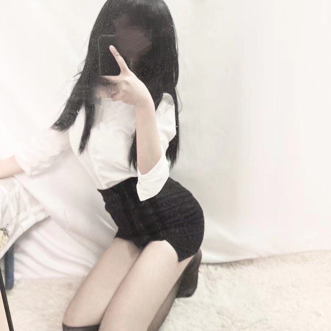 cc44754848's tweet photo. 每天都忍不住自慰三四次 软了 #反差 #k6 #k8 #自慰 #制服 https://t.co/t0O2MoLIuY