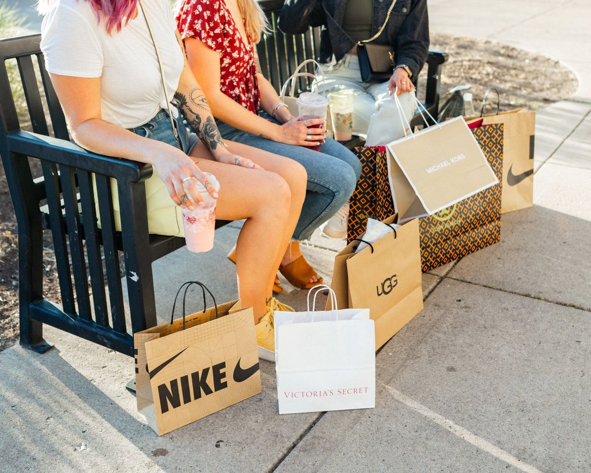 VisitPlPrairie's tweet photo. In search of a last minute gift for Mother’s Day? Head to @PleasantPO where you can score up to 65% off Mom’s favorite fashion brands. Many of the stores are offering additional Mother’s Day deals today!

The Outlets are open from 10 a.m. to 8 p.m.

#VisitPleasantPrairie https://t.co/aogrvuwPrw