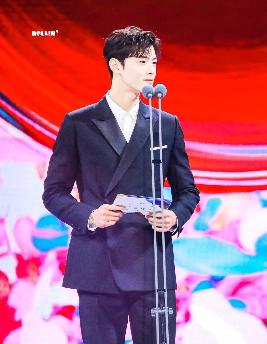 ROLLIN_act's tweet photo. 220506 #백상예술대상 #차은우✨ https://t.co/E0cCAKnK61