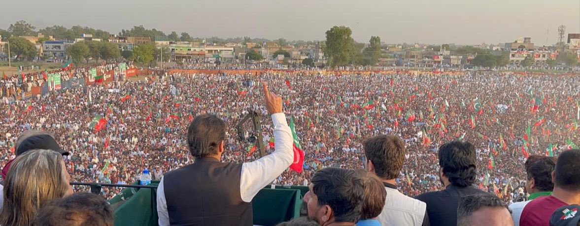 MehranA08248583's tweet photo. #امپورٹڈ__حکومت__نامنظور https://t.co/3IQntkXcqR