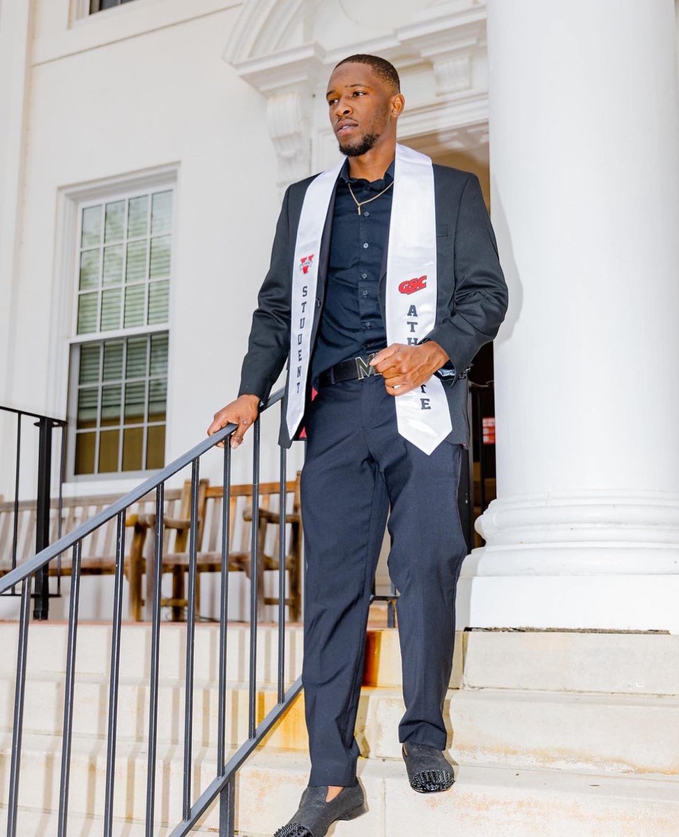 _tcrazy's tweet photo. My story is just beginning 🖤  I went through so much to get this far and i can honestly say I’m proud of myself 🤞🏾 !!! Generational curses headed straight out the window😮‍💨🙏🏾 

Lord I Thank You for bringing me this far 🙏🏾, because without you I’m nothing ❣️🤞🏾. https://t.co/b5oS011mBG