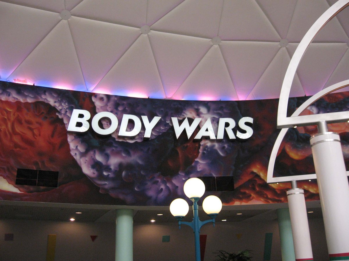 CoasterMedia's tweet photo. While I was growing up, I was really into the anatomy and love all the science behind the heart, lungs, and more.  When I visited Epcot when I was younger, Body Wars at The Wonder of Life was my far favorite attraction in the entire world.  I miss it. #BodyWars #Epcot https://t.co/pIjk4suX8j