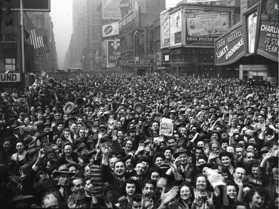 May 7, 1945 | 11 a.m., New Yorkers jam the streets to cheer the news of the unconditional surrender of German Nazis. #NewYork #VictoryDay