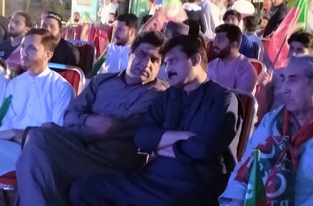 DrShahzadWaseem's tweet photo. Attending Chairman PTI @ImranKhanPTI 's virtual address to overseas Pakistanis at F-9 Park Islamabad. 
Pakistanis around the world reject this imported government and are ready for Haqiqi Azadi March towards Islamabad.

#IKAddressToOverseasPakistanis 
 #امپورٹڈ__حکومت__نامنظور https://t.co/Hmzs2tF3mH