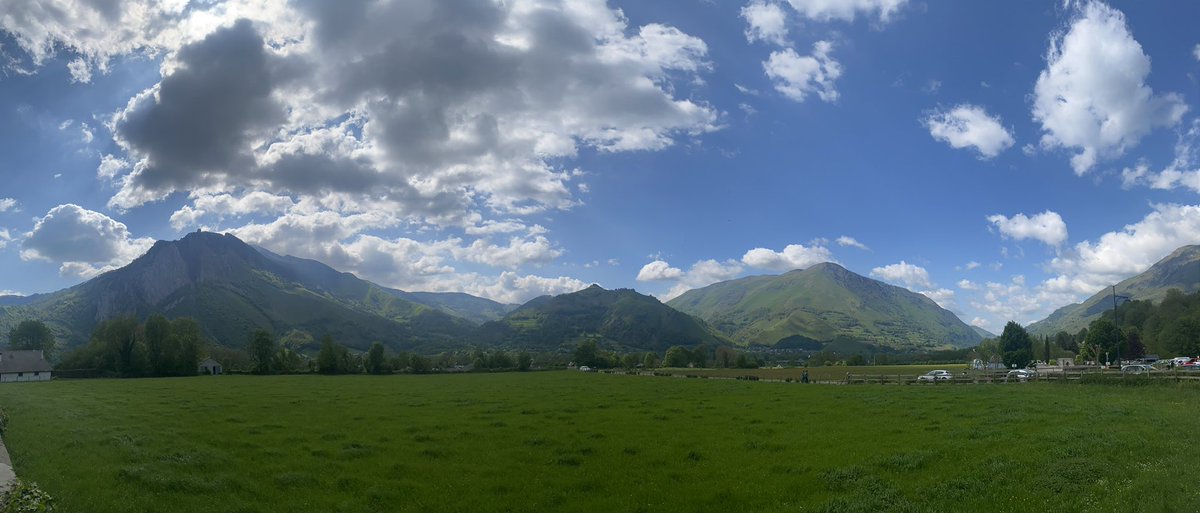 edaycard's tweet photo. Belle vallée d Aspe #bearn #accous #pyrenees @F3Aquitaine https://t.co/33rftYBK0u