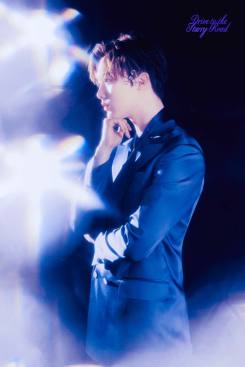 321MARCH's tweet image. Starry 🌌 #윤산하 #아스트로