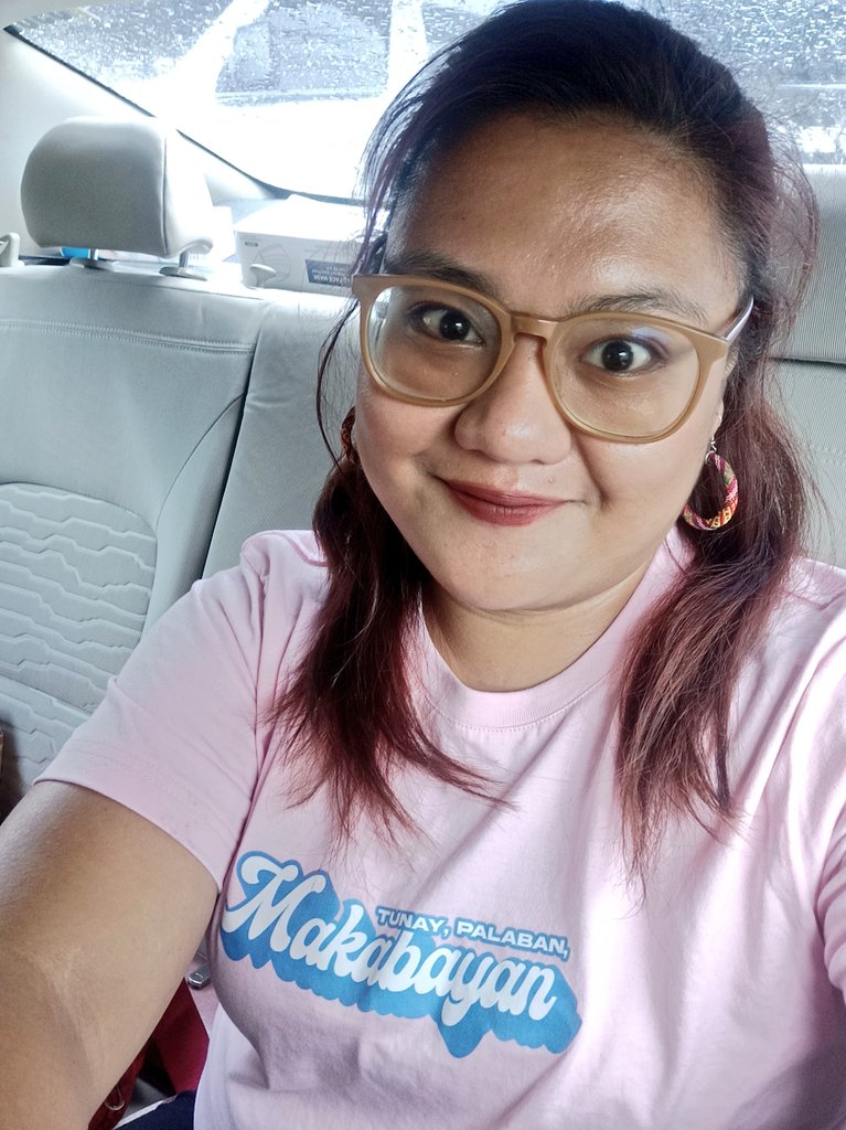CharmMaranan's tweet photo. This campaign period has been like no other. Nakakapagod pero masaya. It has been one hell of a ride tara na IPANALO NATIN PARA SA LAHAT 
🌸🌷🌸🌷🌸🌷🌸🌷🌸🌷✊🏼✊🏼✊🏼✊🏼✊🏼

#LeniKiko2022 
#16Colmenares
#37Labog
#95Kabataan 
#10Robredo
#7Pangilinan https://t.co/4E2nFYNe1I