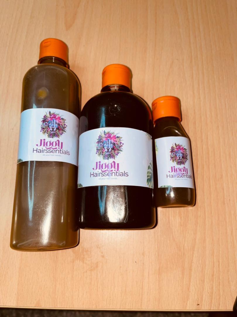 _AprilX_'s tweet photo. See hair food 🥰🥰🥰. Samson beard oil, Rapunzel triple action Hairssential Oil and Black Magic Shampoo ✨✨. https://t.co/D4a32wcOAf