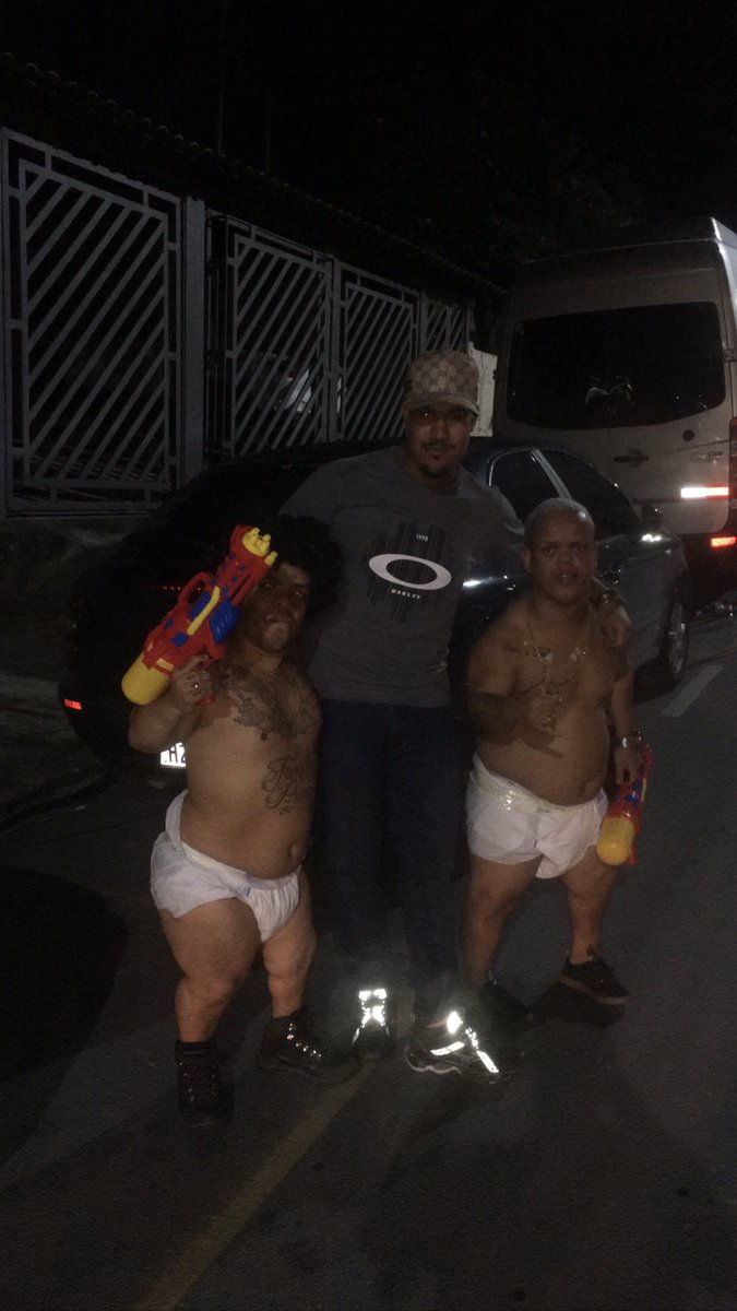arcanjo1994's tweet photo. Meus meninos 😎😅 #mcsaci https://t.co/eAZMvA6Sbr