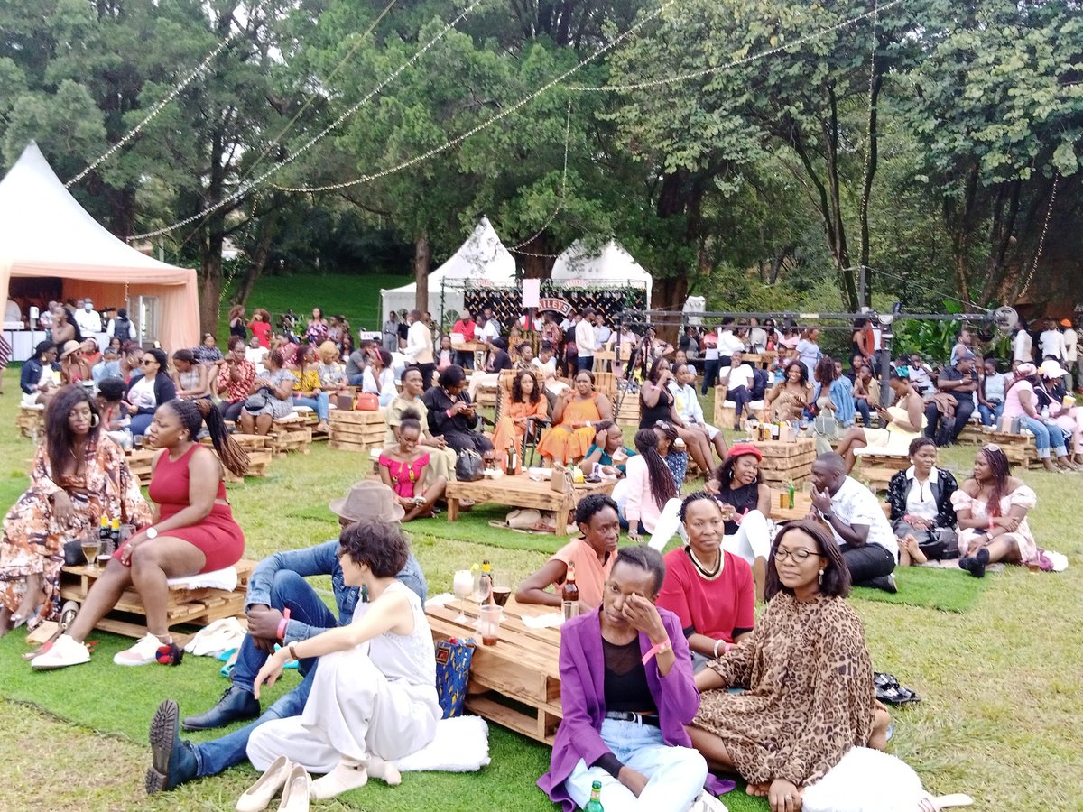 Chano8Mag's tweet photo. Live: The @Baileys Picnic Safari happening right now at Kampala Serena Hotel Gardens. Very cool ambience and nice vibes with sensational music concert featuring song birds Irene Ntale, Naava Grey, Gaby Ntaate and the Black Roots Band.
Keep it locked on #Chano8 for more updates. https://t.co/MM3BNNTaBk