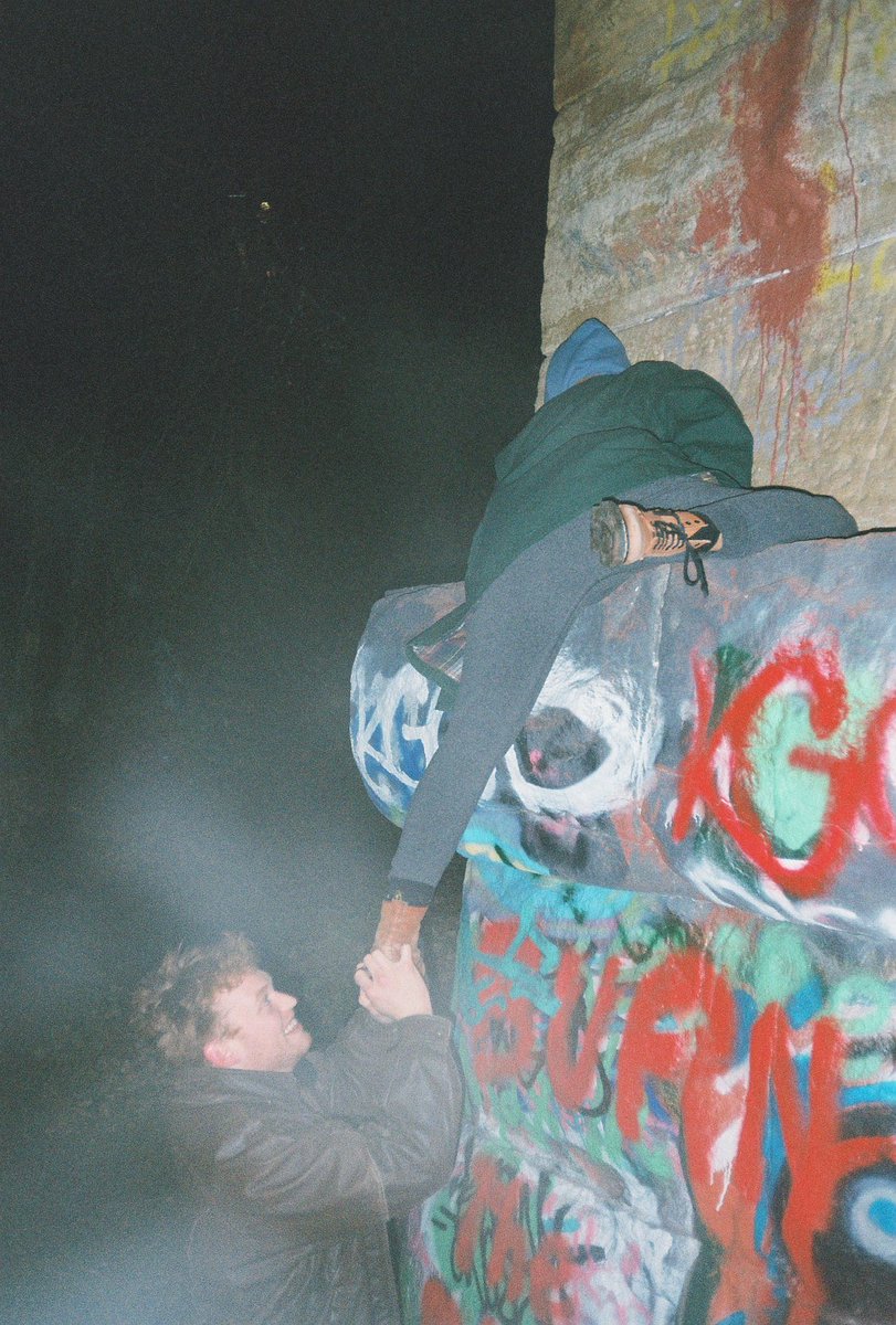 PhotographyPoff's tweet photo. mpls graffiti pics 🤩 #35mmfilm #graffitiart https://t.co/4jDyfSN36V