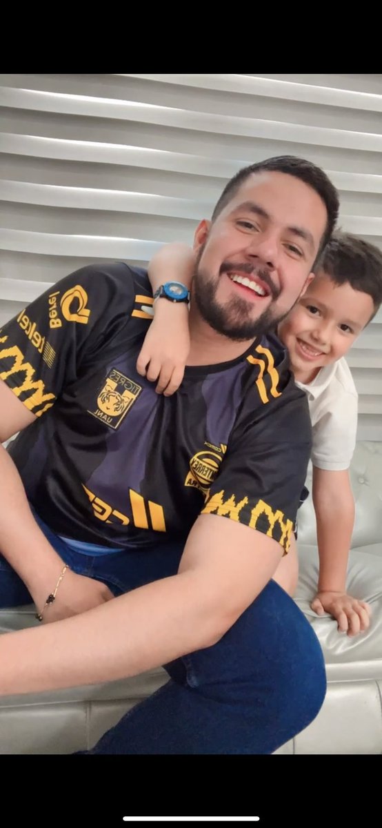 AngelRYebra's tweet photo. El me hace muy feliz 🥰 https://t.co/AviQCDYA4F