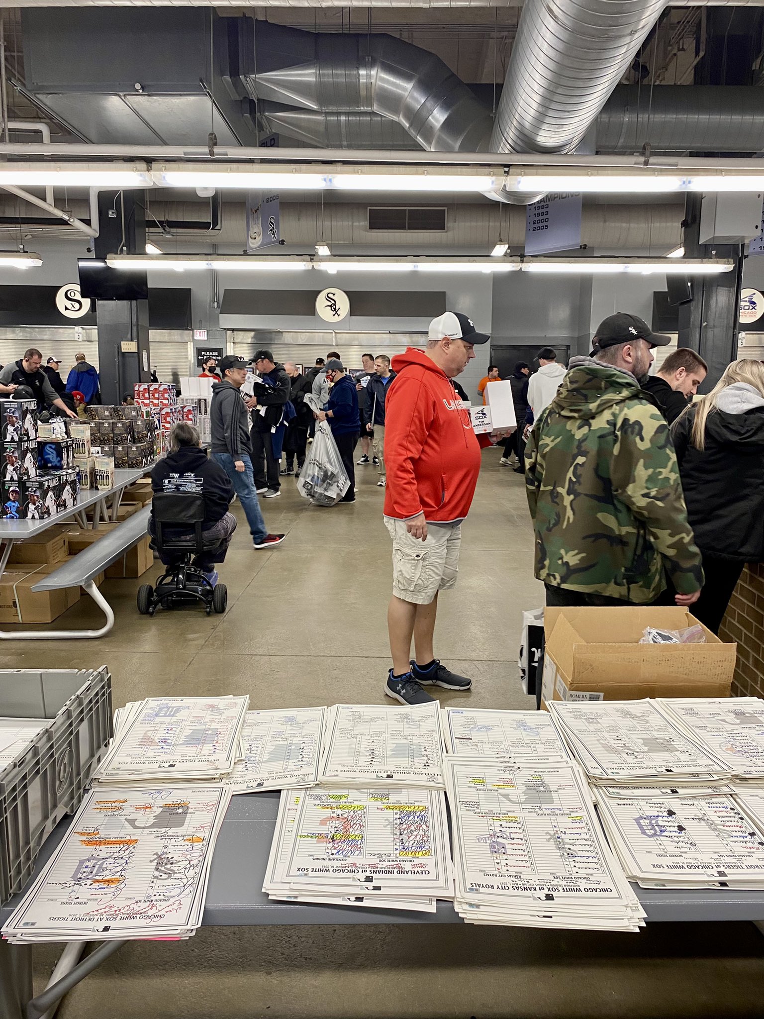 White Sox prepare for annual 'garage sale' of fan merchandise