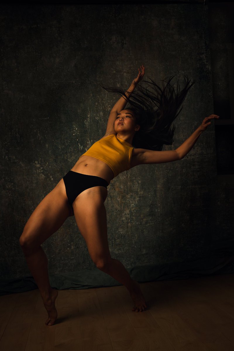 Picsbyvalentino's tweet photo. Getting the shot #nydancer #nyphotographer #picoftheday https://t.co/7wteIQ59M0