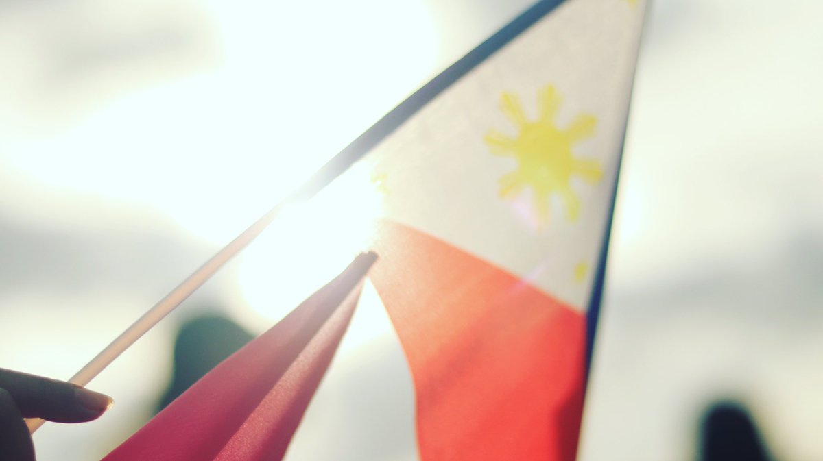 Juandabaptist's tweet image. Para sa susunod na henerasyon #10RobredoForPresident #AngatBuhayLahat