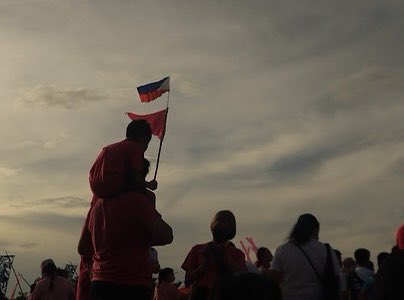 Juandabaptist's tweet image. Para sa susunod na henerasyon #10RobredoForPresident #AngatBuhayLahat