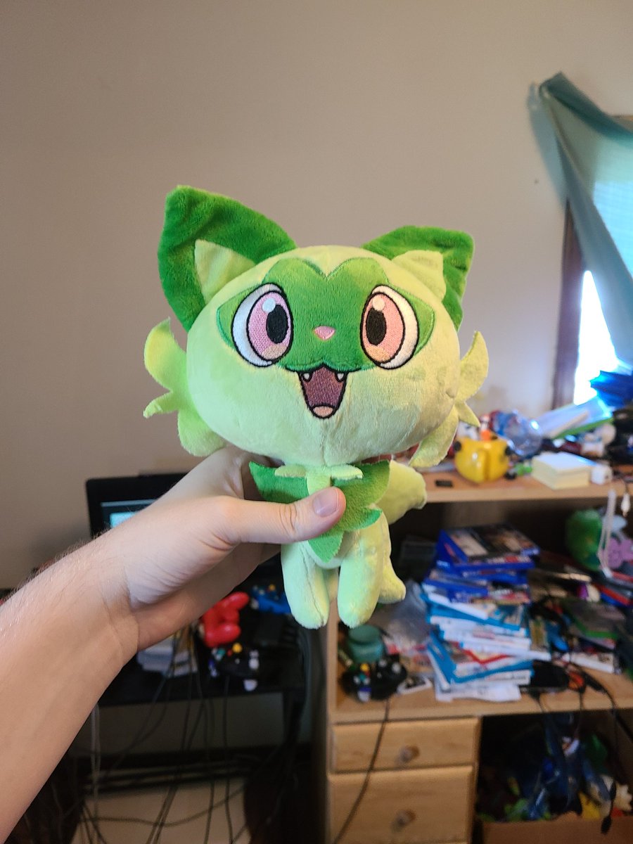 GXIXAGRMii's tweet photo. It has now happened people! One Pokémon from Pokémon Scarlet &amp; Violet (SV) has now made his second debut in GXIXAGR!

His name is Sprigatito!

#PokemonScarletViolet #anime #anipoke #anipokespoilers #GXIXAGR #GenerationIX https://t.co/ZUevl48Gnf