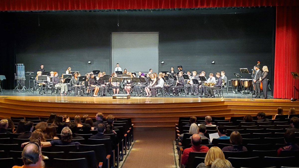 maestro50323's tweet photo. Waukee Symphonic Band ready to perform at large group festival. https://t.co/H779F3y44k