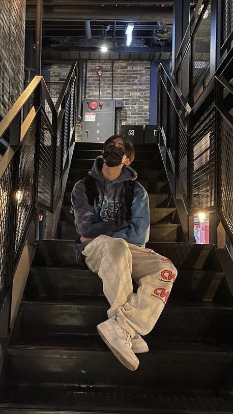 JPPHAD's tweet photo. 우리 상원 생일 축하해 🥀 그동안 힘들었어  여기까지 오느라 고생했어 그리고 태어나줘서 정말 고맙고 모든 소원이 이루어지길 바래고 항상 건강하게 행복한 하루하루를 보내길 바래~  #HappySangwonDay #FlowerboySangwonBirthday #꽃보다예쁜_상원이_생일 #OurSpringBoy20thBirthday  #traineeA https://t.co/hFC9jc2qjZ