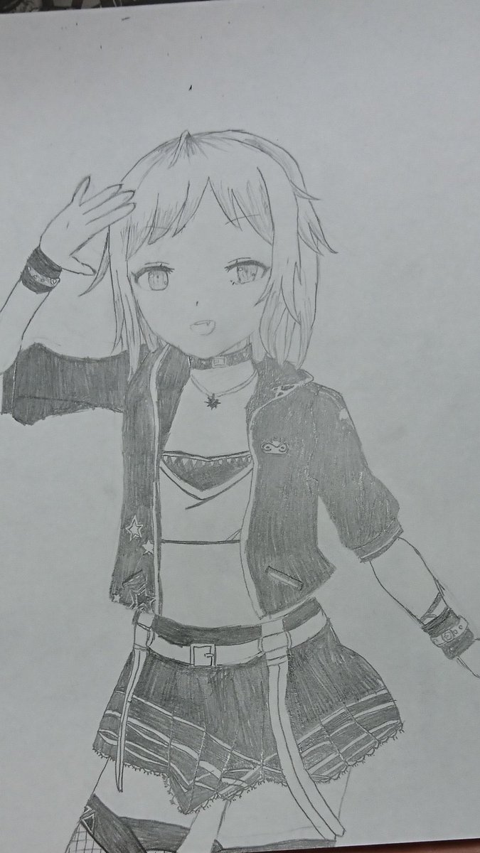 Silf_IS's tweet photo. 左3年前      右最近
進化してる？ https://t.co/3KX4U3i28b