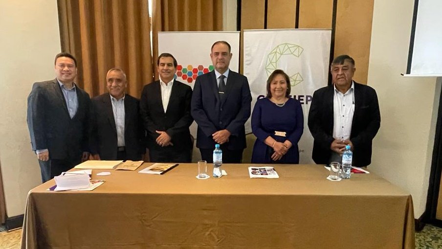 MINPRODUCCION's tweet photo. El viceministro de MYPE e Industria, Luis Mesones, participó del lanzamiento de la plataforma #ProveePyme, iniciativa de @PYME_Peru, en alianza con la @CONFIEP y la @OITAndina, que mejorará la articulación de los proveedores pymes con las grandes empresas y su productividad. https://t.co/xZGJsWIGXr