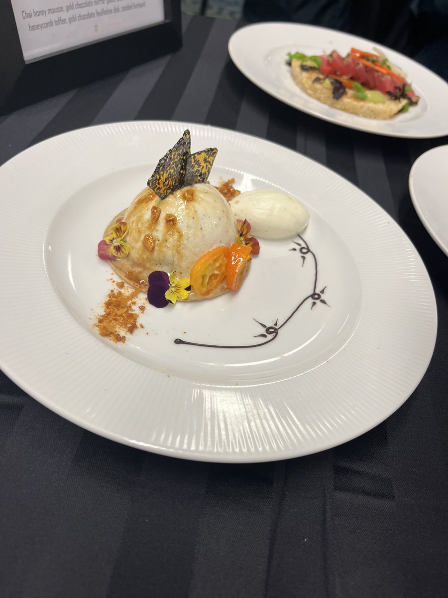 amclainoatc1's tweet photo. @RoadrunnersOATC have finished their competition @ProStart Nationals. Plates look awesome…now the wait for results! Way to represent Roadrunners! #OATCProud @Jbarnumoatc @OlatheCTE https://t.co/UmWHMJEO5n