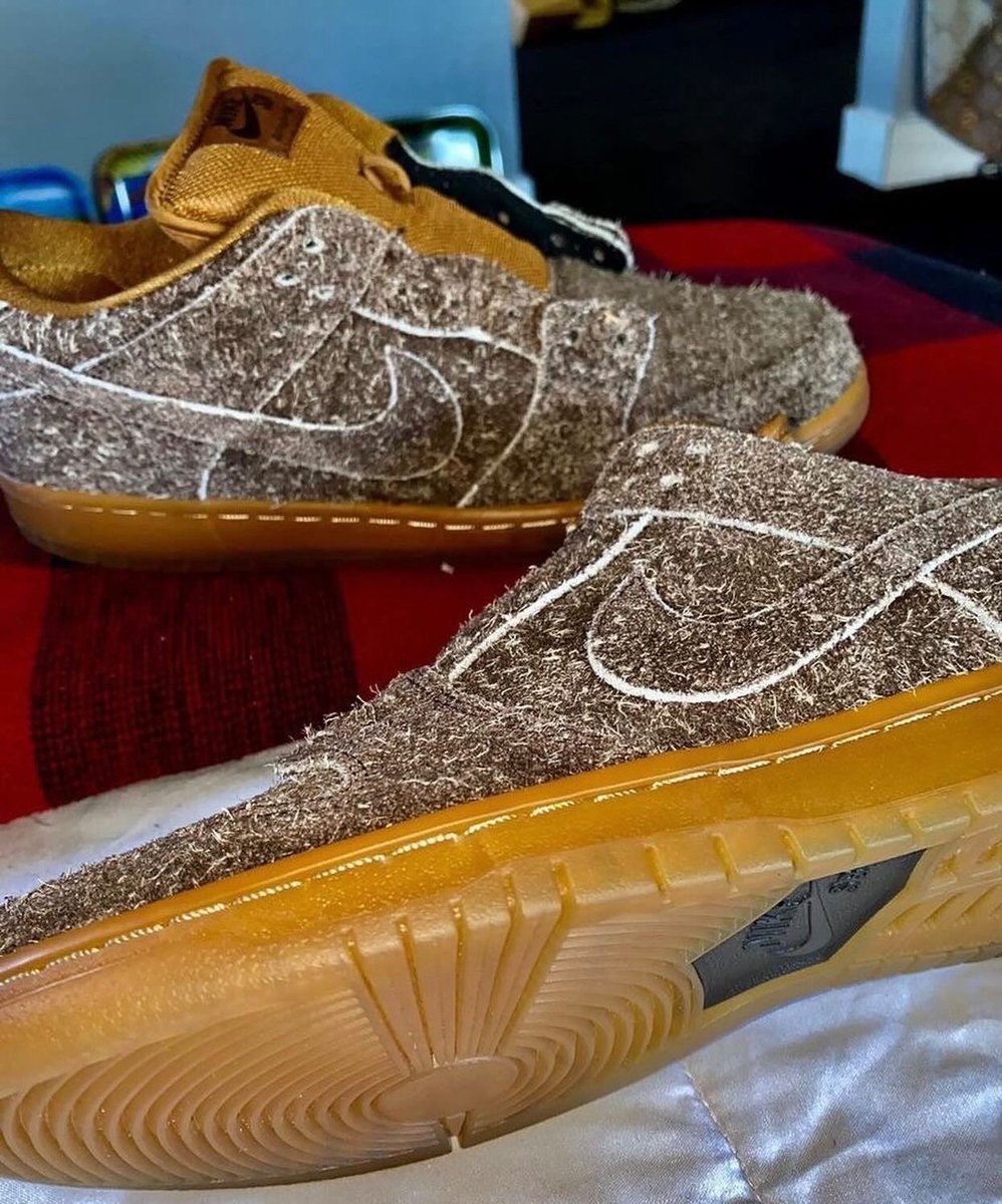 nike sb dunk low big foot