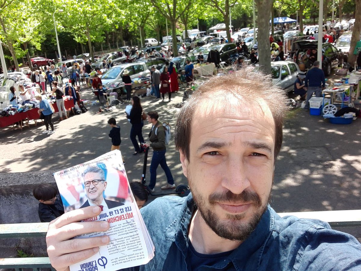 Nous étions aujourd'hui à la brocante Menival #Lyon5 #Circo6901 pour échanger avec les habitantes et habitations sur les élections #Legislatives2022, le #3emeTour pour amener 289 député-es à l'Assemblée & #Melenchon1erMinistre 
#Follobackinsoumis 
#FolloForFolloBackInsoumis