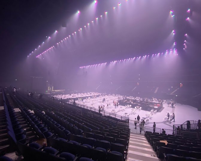 shreyasupporter's tweet photo. shreya ghoshal live in coca cola arena dubai. @shreyaghoshal the venue!! 🔥❤️ https://t.co/h0VytHo20K
