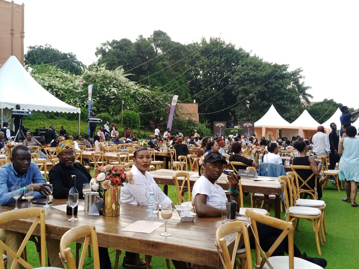 Chano8Mag's tweet photo. Live: The VIP setup at the @Baileys Picnic Safari 5-star experience happening right now at Kampala Serena Hotel Gardens. On stage right now is Irene Ntale doing it live. Very cool ambience indeed

Keep it locked on #Chano8 for more updates.

#Chano8Updates https://t.co/duiHlZRj6z