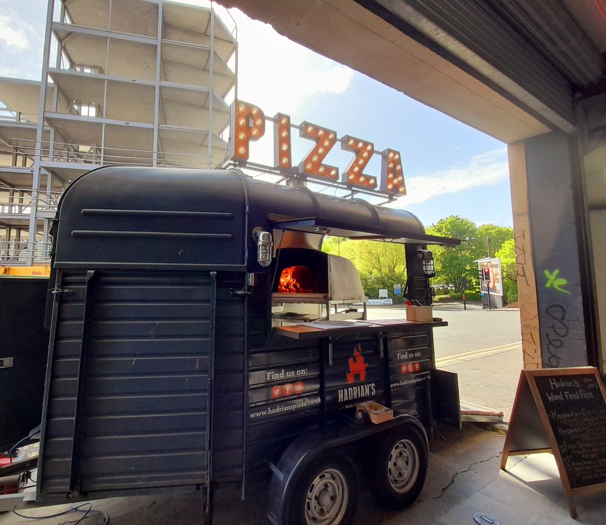 hadrianspizza's tweet photo. 🔥 Ready to feed some hungry competitors @climb_valley 🔥🍕 https://t.co/FTHEHv7Koc