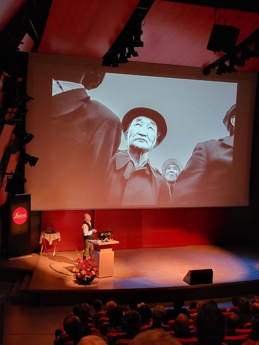 repfl's tweet photo. Great speak at #Leica #SUMMIT22 by #Ragnarxelsson 

Very impressive view into his nature with his eyes. Close and intimidating pictures, as well as beautiful art about it. Look at his work and get inspired.

#leicaswitzerland
#Switzerland #bern https://t.co/9h8go2QHEw