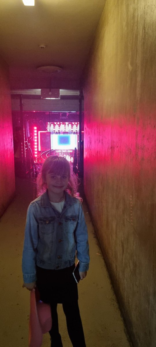 Amy Knapper tweet media