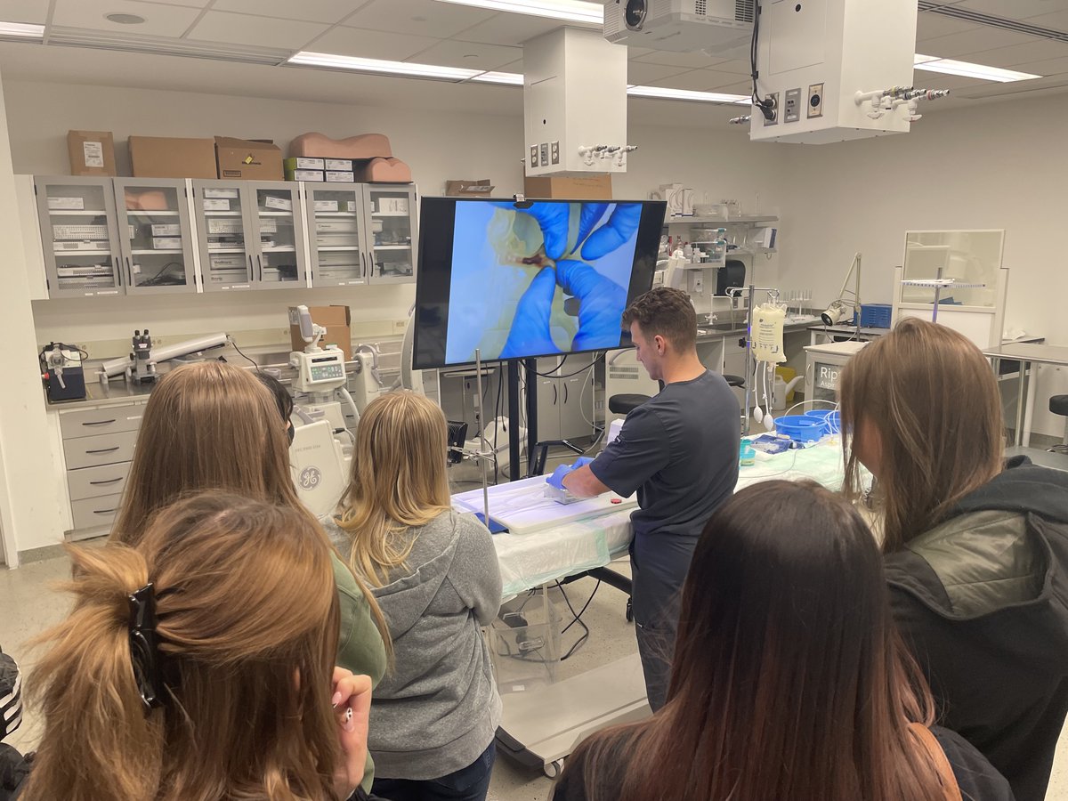 JacobsInstitute's tweet photo. The past two Fridays we hosted some brilliant & engaging high school students for our #BrainBootCamp!
Thanks to administration and students at @SJCI & Pioneer Central High School!
#buffalony #innovation #buffalo #innovationcenter #collaboration #comeinnovatewithus #STEM https://t.co/DPvus0Ebcv